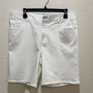 Gibson Latimer  women White Stretch Jean Shorts